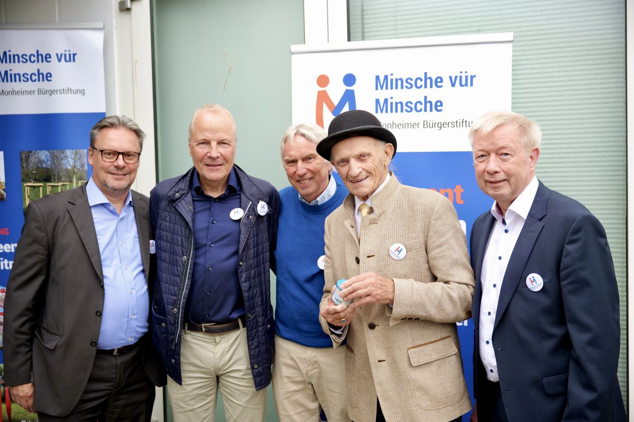 10 Jahre Monheimer Bürgerstiftung „Minsche vür Minsche“ und 85. Geburtstag von Emil Drösser