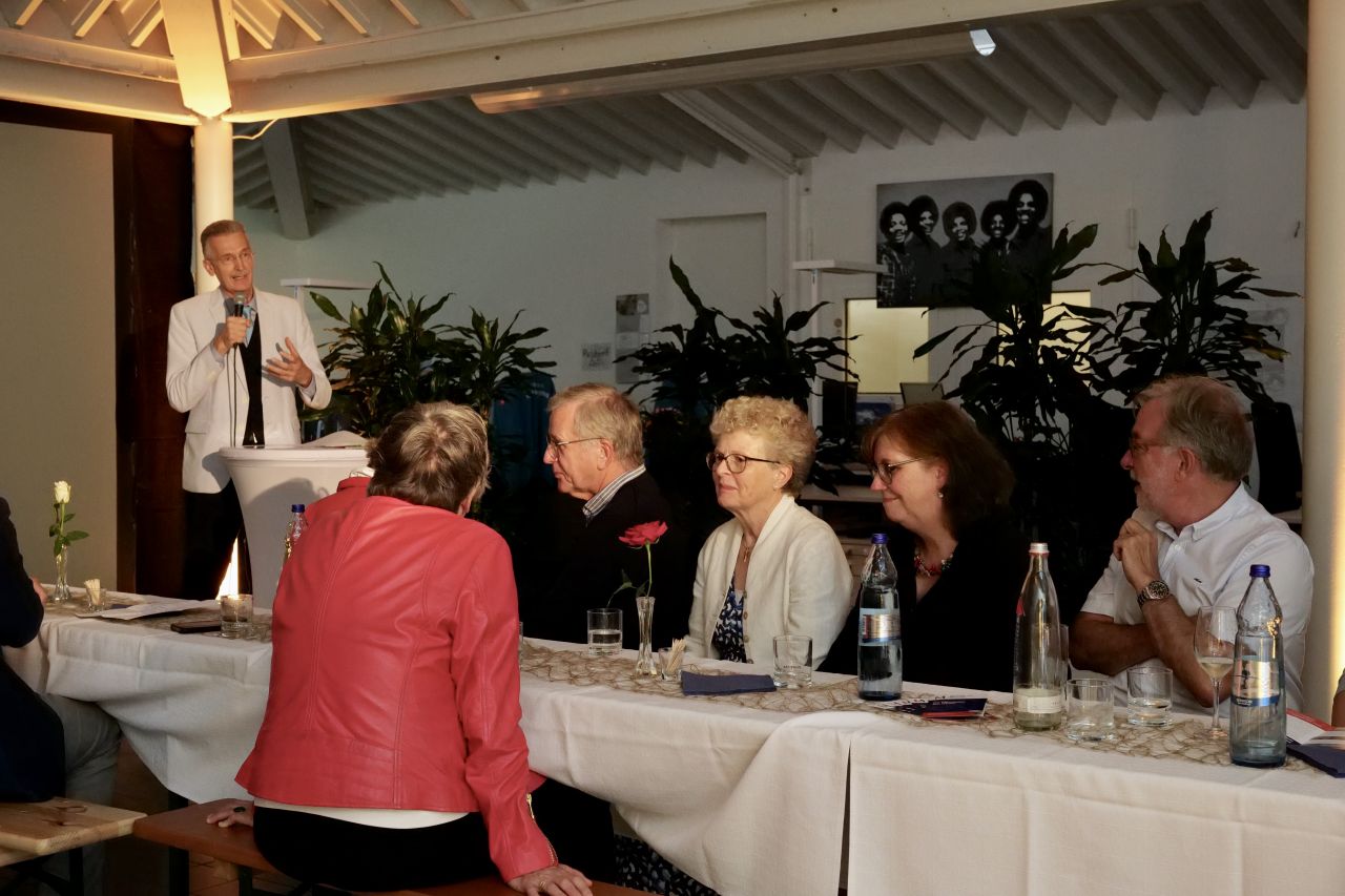 10 Jahre Monheimer Bürgerstiftung „Minsche vür Minsche“ und 85. Geburtstag von Emil Drösser